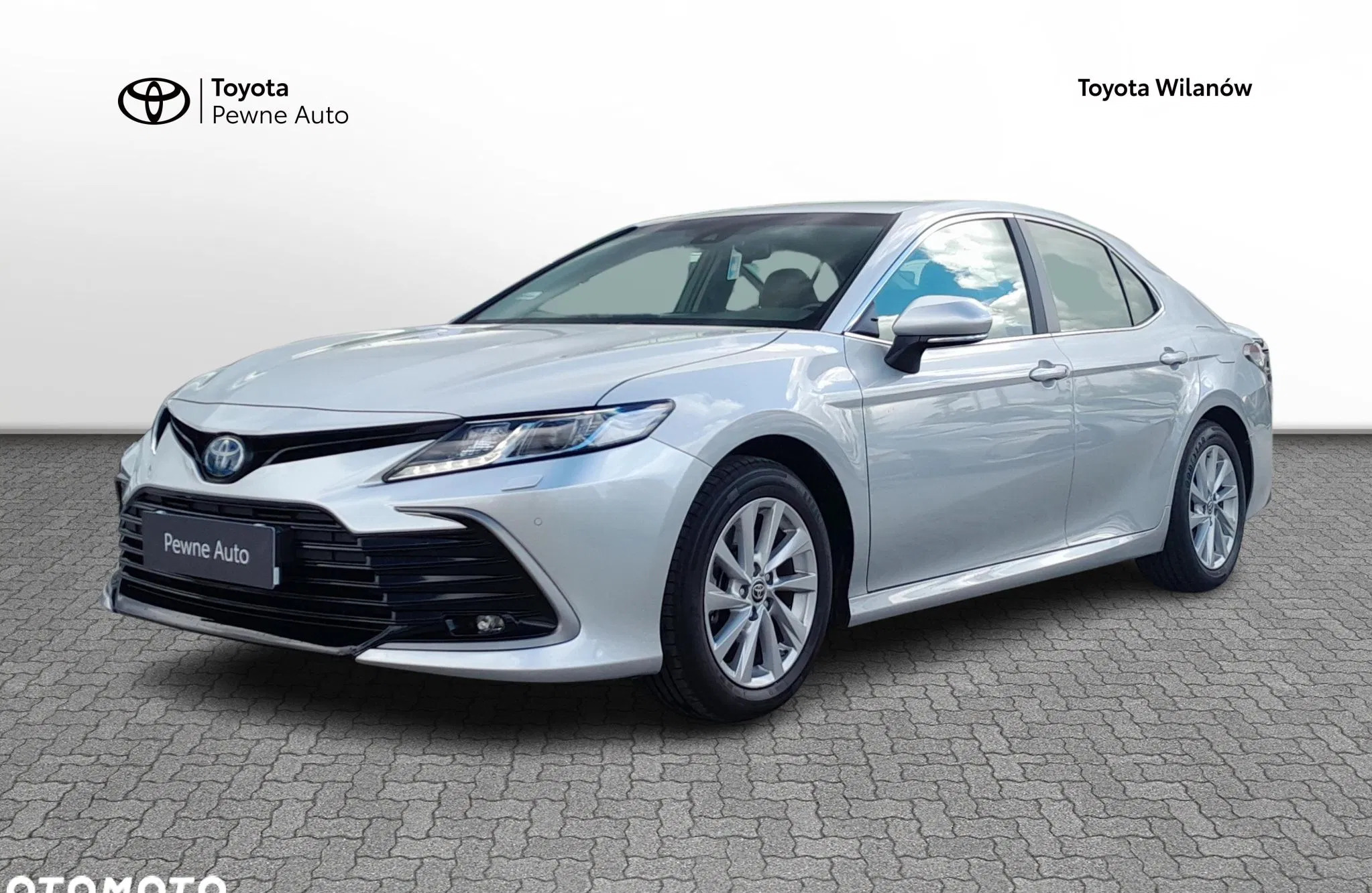 mazowieckie Toyota Camry cena 135900 przebieg: 41762, rok produkcji 2021 z Świebodzice